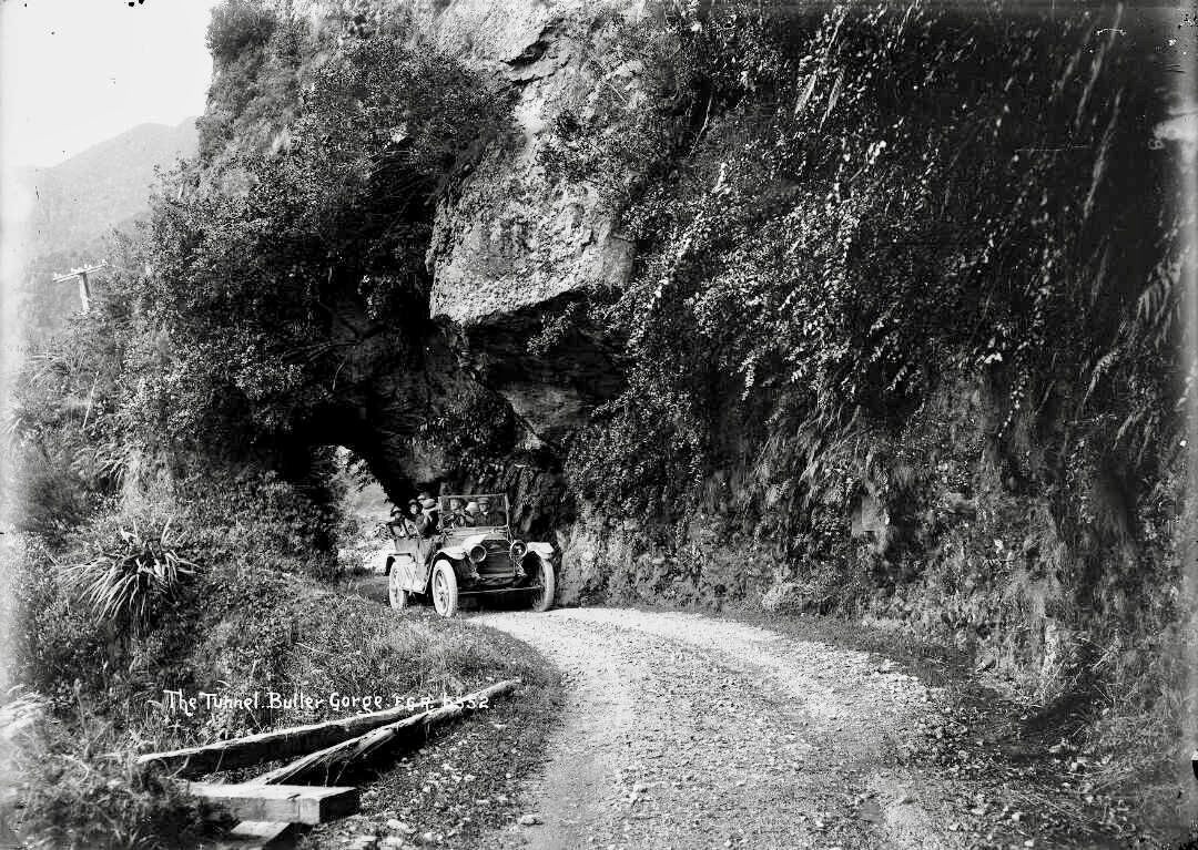 Buller Gorge峡谷道路
